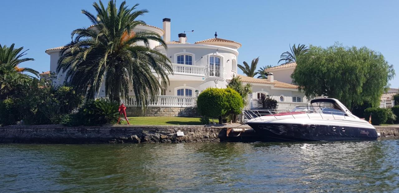 Appartement Sur Empuriabrava A 100 M De La Mer Exterior foto